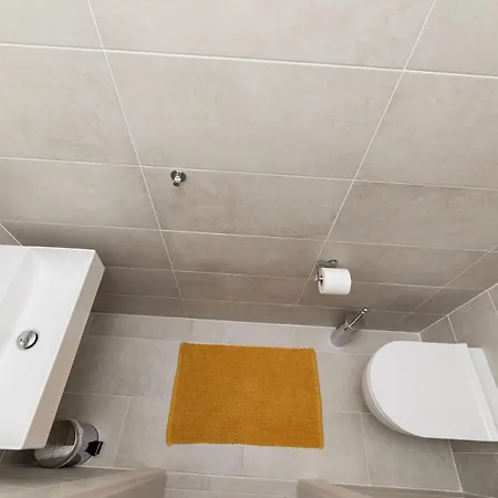 דירה Sucic 2 *