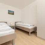 Sucic 2 דירה *