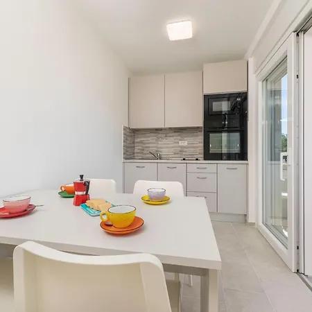 Apartament Sucic 2