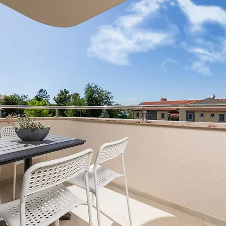 Sucic 2 Apartament *
