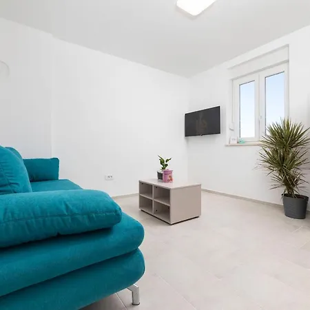 Apartament Sucic 2