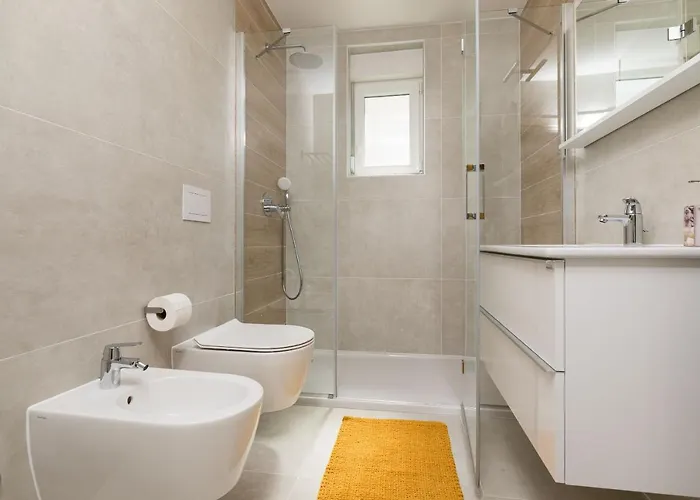 Sucic 2 Apartament *